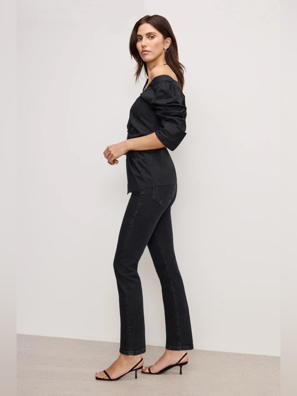 Classic Black Pull On Straight-Leg Jeans Size M
